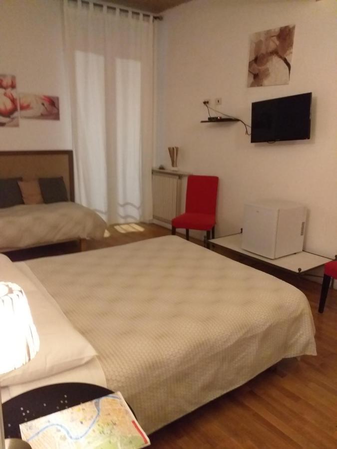 Relais Al Corso Frühstückspension Rom